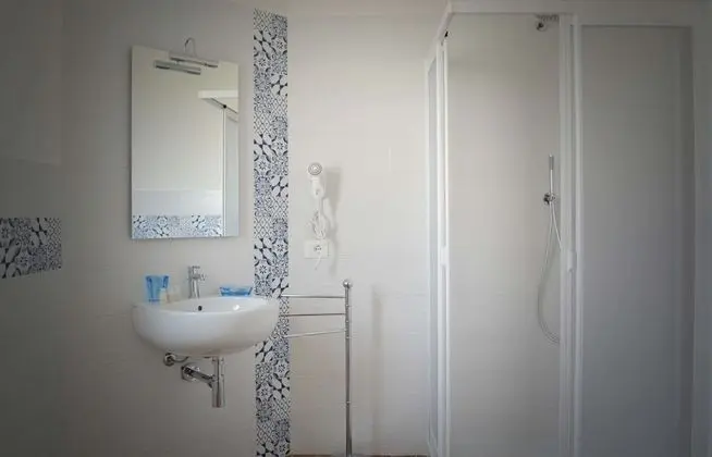 Classic Üç Kişilik Oda