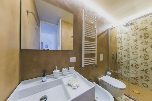 Üç Kişilik Oda (Demetra)