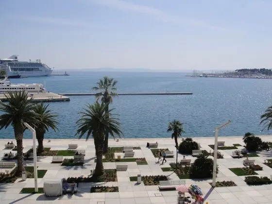 Tek Büyük Yataklı Oda, Deniz Manzaralı