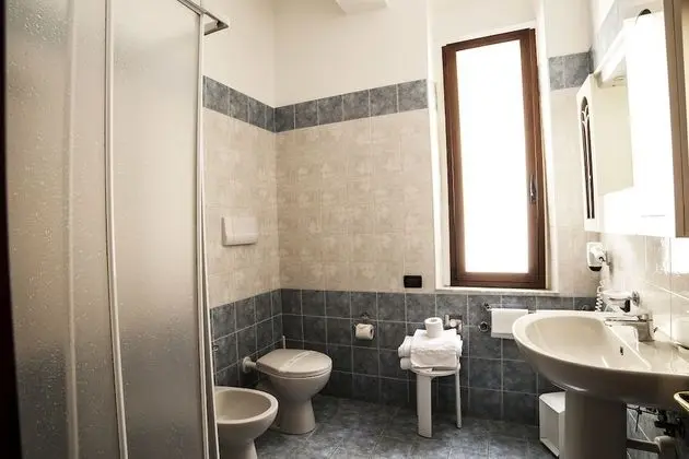 Üç Kişilik Oda, Balkon