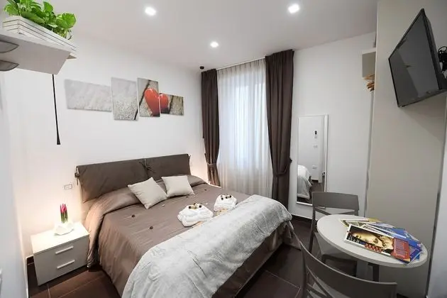 Deluxe Tek Büyük Yataklı Oda (Elisa)