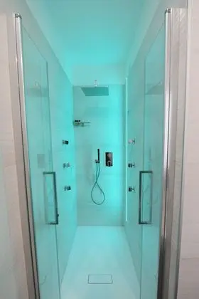 Deluxe Tek Büyük Yataklı Oda (Elisa)