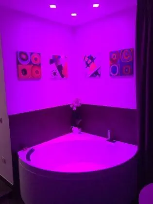 Tek Büyük Yataklı Oda, Jakuzi (Irene)