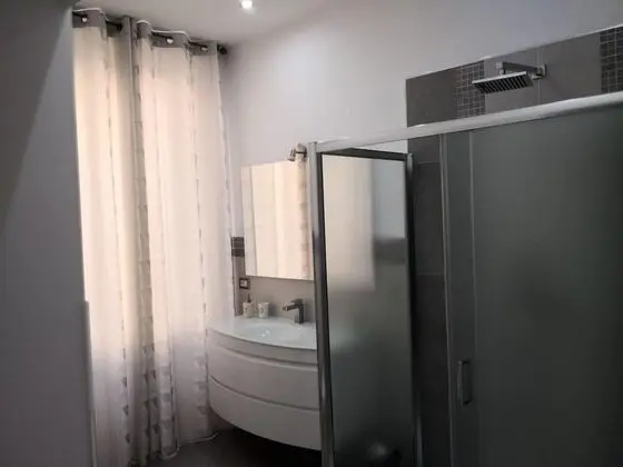Tek Büyük Yataklı Oda (Tortora)