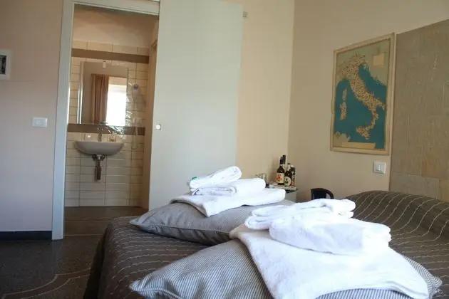 Comfort Tek Büyük veya İki Ayrı Yataklı Oda