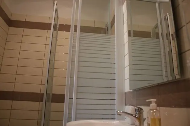 Comfort Tek Büyük veya İki Ayrı Yataklı Oda