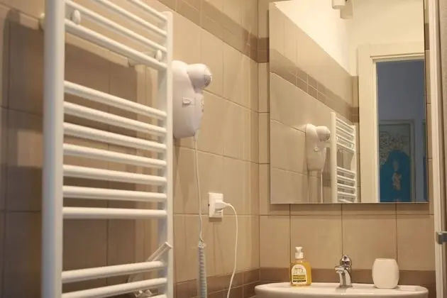 Comfort Tek Büyük veya İki Ayrı Yataklı Oda, Balkon