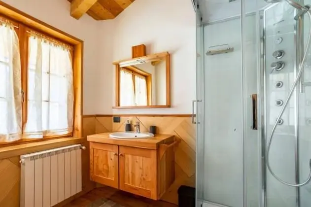 Comfort Tek Büyük veya İki Ayrı Yataklı Oda, Özel Banyo, Dağ Manzaralı