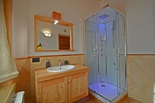 Comfort Tek Büyük veya İki Ayrı Yataklı Oda, Özel Banyo, Dağ Manzaralı