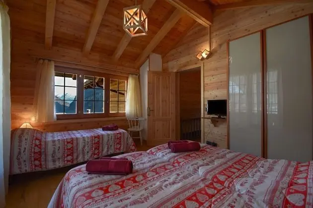 Comfort Üç Kişilik Oda, 3 Tek Kişilik Yatak, Özel Banyo, Bahçe Manzaralı