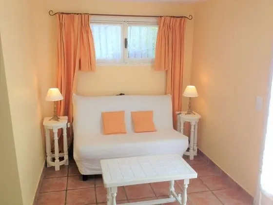 Dört Kişilik Oda, Banyolu/Duşlu ( La suite des Oliviers)