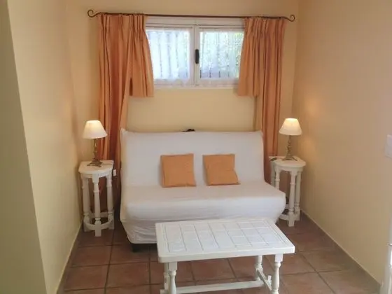 Dört Kişilik Oda, Banyolu/Duşlu ( La suite des Oliviers)