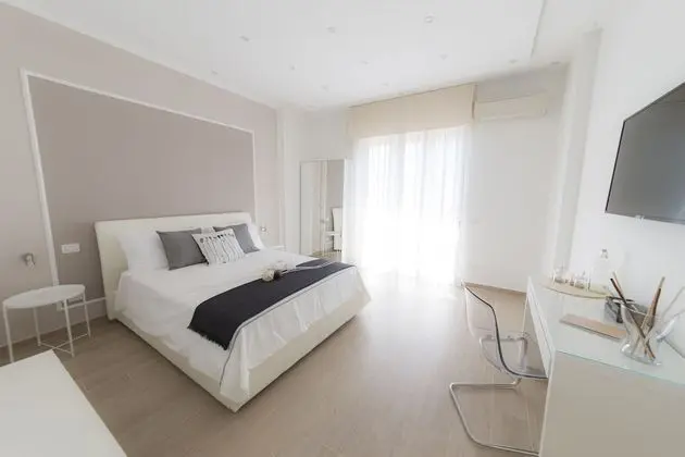 Deluxe Tek Büyük Yataklı Oda, Deniz Manzaralı