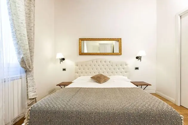 Classic Tek Büyük Yataklı Oda, Banyolu/Duşlu, Avlu Manzaralı