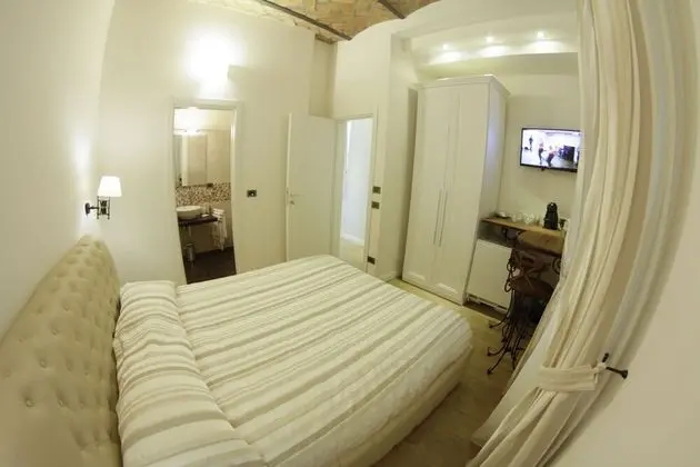 Classic Tek Büyük Yataklı Oda, Banyolu/Duşlu, Avlu Manzaralı