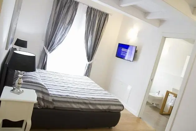 Comfort Üç Kişilik Oda, Banyolu/Duşlu, Avlu Manzaralı