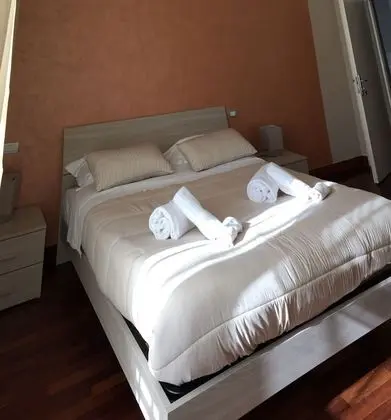 Büyük Yataklı Tek Kişilik Oda