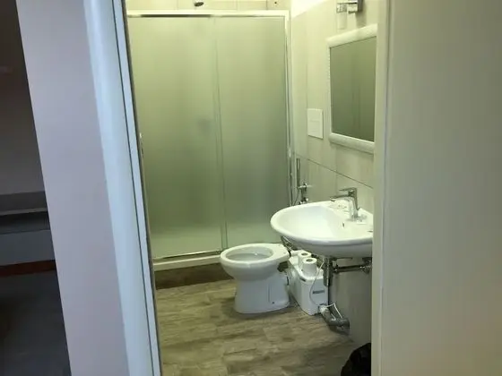 Büyük Yataklı Tek Kişilik Oda