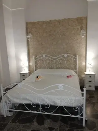 Romantic Tek Büyük Yataklı Oda