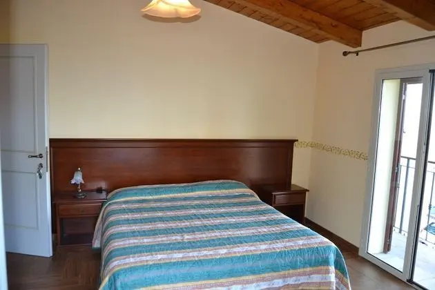 Standard Dört Kişilik Oda, Deniz Manzaralı