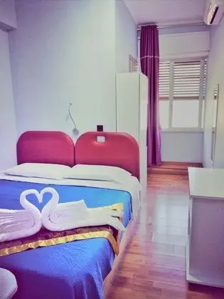 Classic Tek Büyük veya İki Ayrı Yataklı Oda, Banyolu/Duşlu