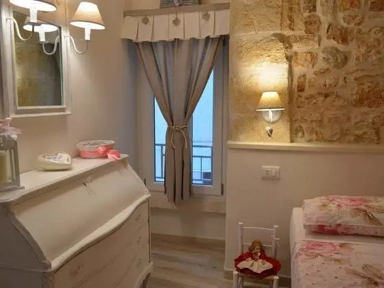 Tek Büyük veya İki Ayrı Yataklı Oda (Venere)