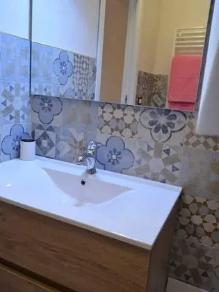 Tek Büyük veya İki Ayrı Yataklı Oda (Venere)