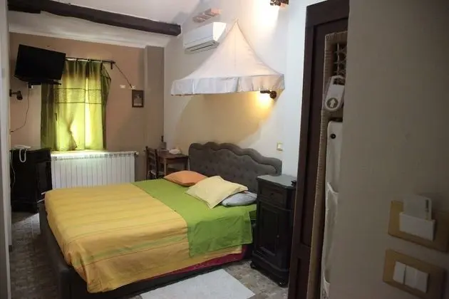 Tek Büyük veya İki Ayrı Yataklı Oda