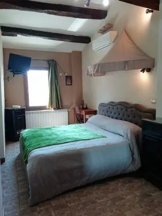 Tek Büyük veya İki Ayrı Yataklı Oda