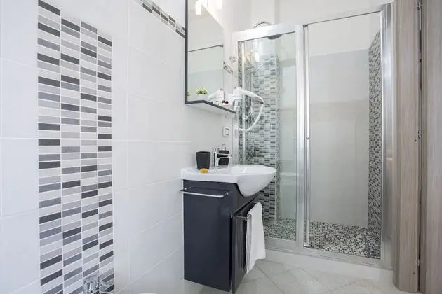 Standard Tek Büyük Yataklı Oda, Şehir Manzaralı