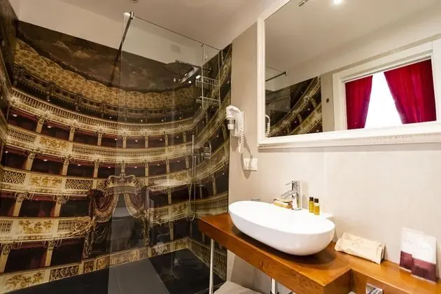 Luxury Dört Kişilik Oda, Şehir Manzaralı