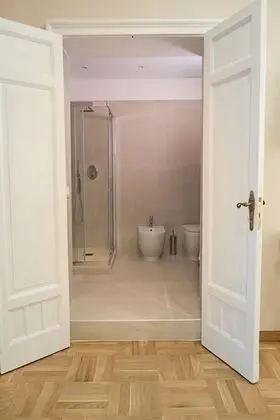 Superior Tek Büyük Yataklı Oda, Şehir Manzaralı