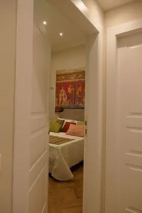 Design Tek Büyük Yataklı Oda, 1 Büyük (Queen) Boy Yatak, Sigara İçilmez, Avlu Manzaralı
