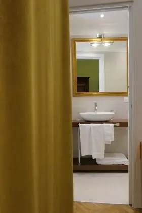 Design Tek Büyük Yataklı Oda, 1 Büyük (Queen) Boy Yatak, Sigara İçilmez, Avlu Manzaralı