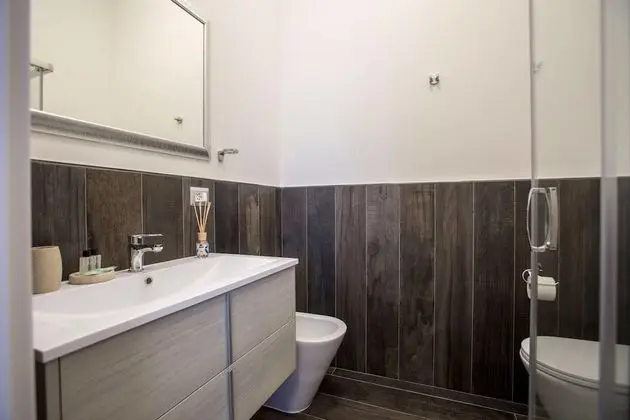 Basic Tek Büyük Yataklı Oda