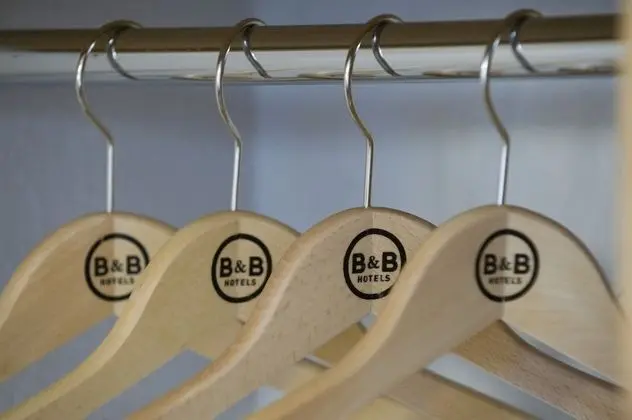 Tek Büyük Yataklı Oda, Engellilere Uygun, Sigara İçilmez