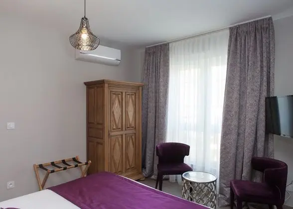 Comfort Tek Büyük Yataklı Oda (Quetsche)