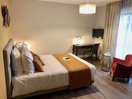 Deluxe Tek Büyük Yataklı Oda (Mirabelle)