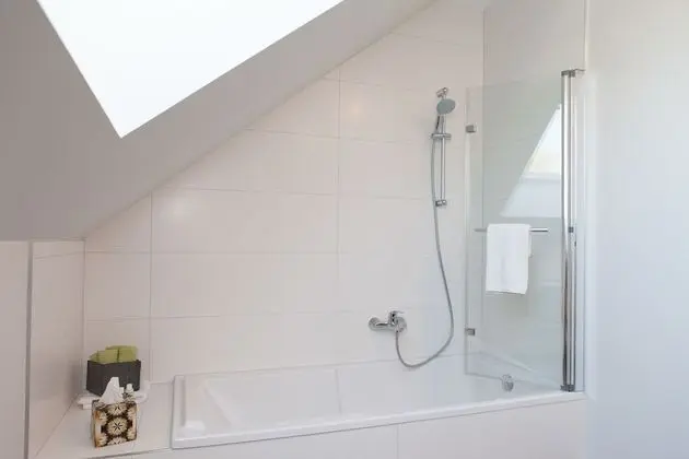 Family Süit (Coing)