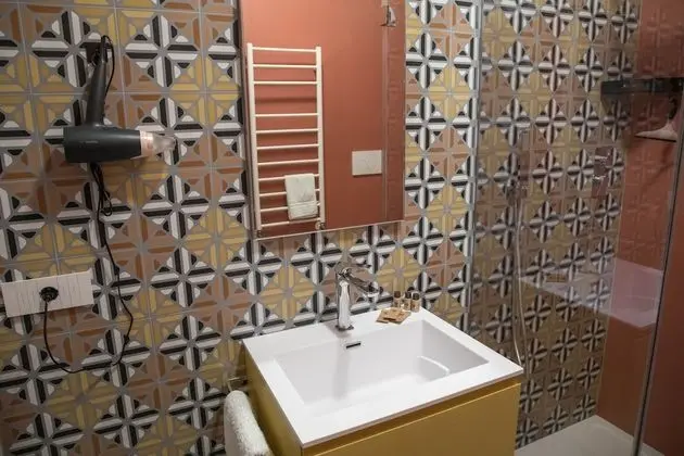 Deluxe Stüdyo, Banyolu/Duşlu