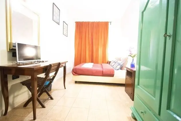 Comfort Tek Büyük veya İki Ayrı Yataklı Oda