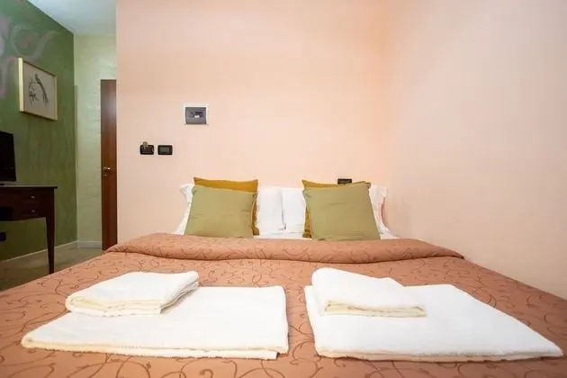 Comfort Tek Büyük veya İki Ayrı Yataklı Oda