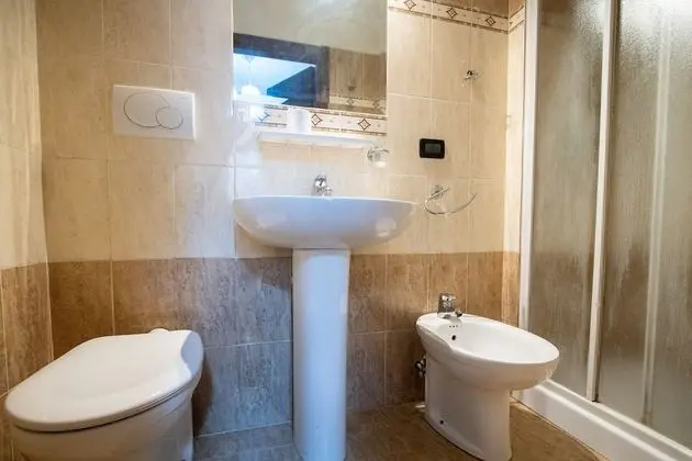Design Tek Büyük veya İki Ayrı Yataklı Oda, Balkon