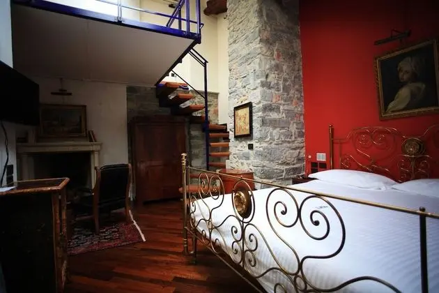 Deluxe Tek Büyük Yataklı Oda (Split Level)