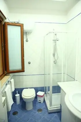 Tek Büyük Yataklı Oda, Şehir Manzaralı (External private bathroom)