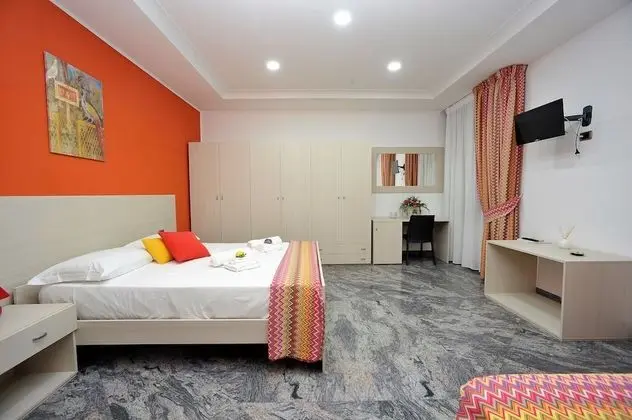 Üç Kişilik Oda, Şehir Manzaralı