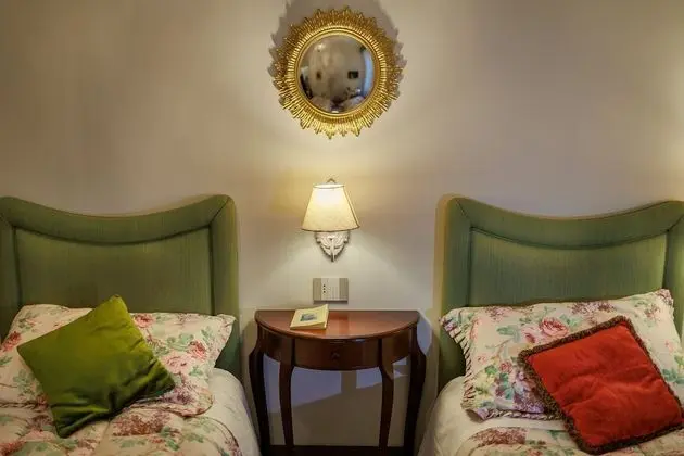 Tek Büyük veya İki Ayrı Yataklı Oda