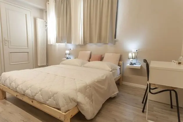 Basic Tek Büyük Yataklı Oda
