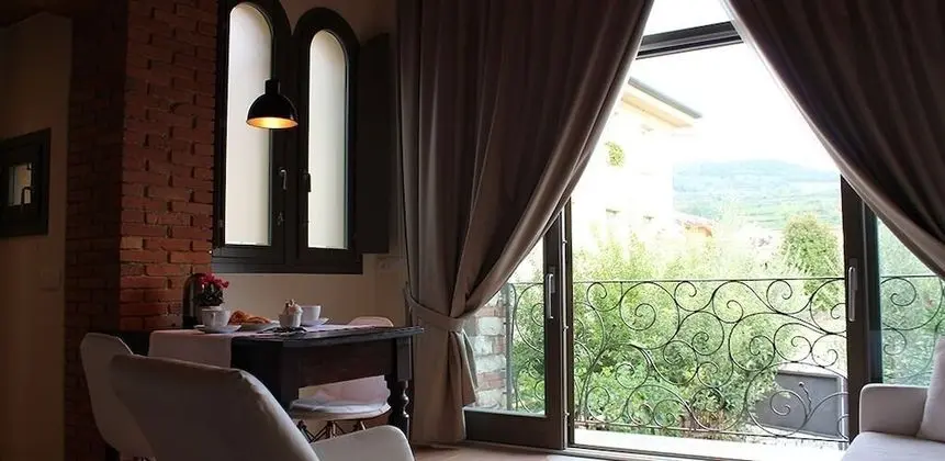 Deluxe Tek Büyük Yataklı Oda (Corvina)