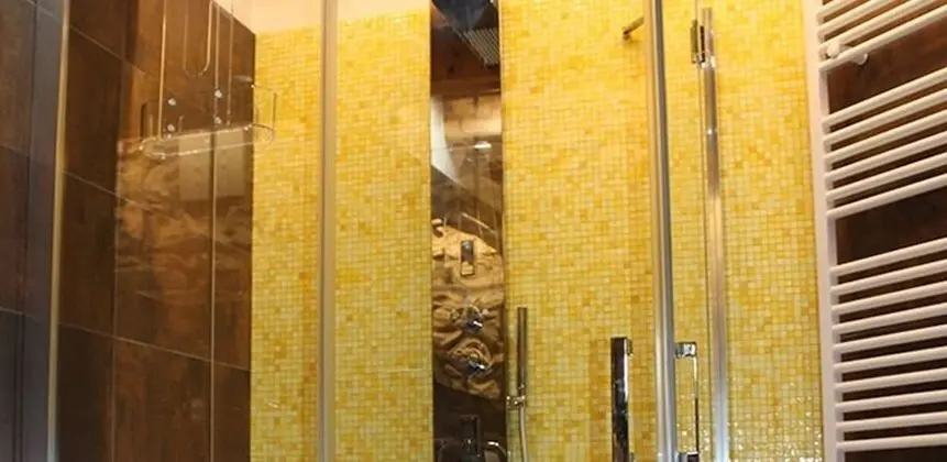 Deluxe Tek Büyük Yataklı Oda (Corvina)